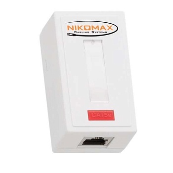 Розетка 1 порт кат.5e (класс D) 100МГц RJ45/8P8C 110/KRONE T568A/B на печатной плате экранированная бел. NIKOMAX NMC-WO1SD2-WT