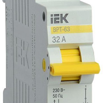 Выключатель-разъединитель трехпозиционный 1п ВРТ-63 32А IEK MPR10-1-032